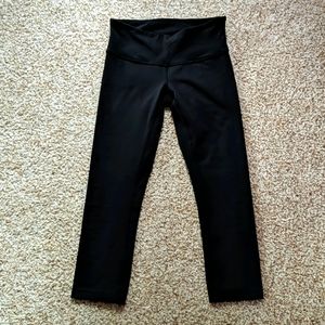 Lululemon Crop size 4